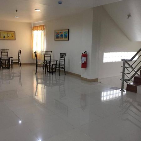 Meaco Royal Hotel - Lipa Lipa City Buitenkant foto