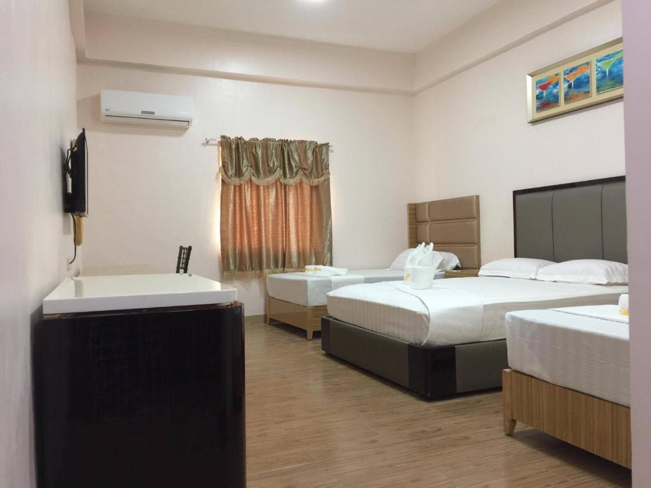 Meaco Royal Hotel - Lipa Lipa City Buitenkant foto