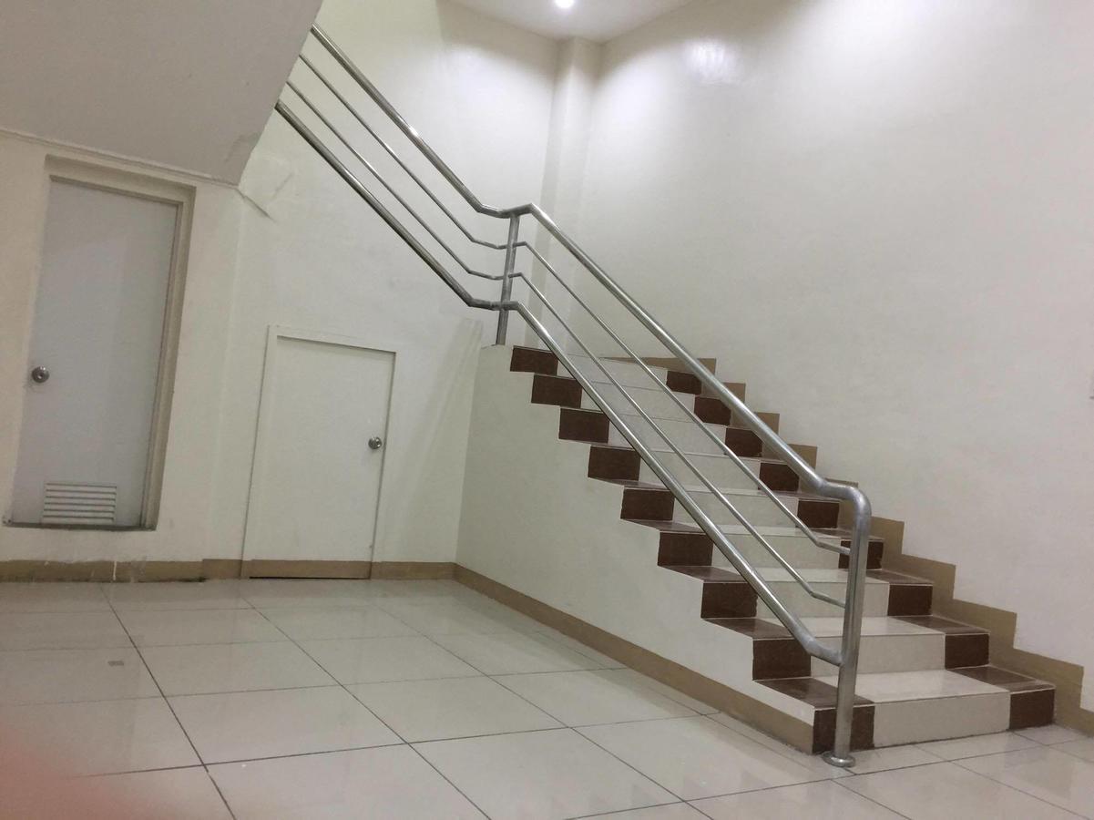 Meaco Royal Hotel - Lipa Lipa City Buitenkant foto